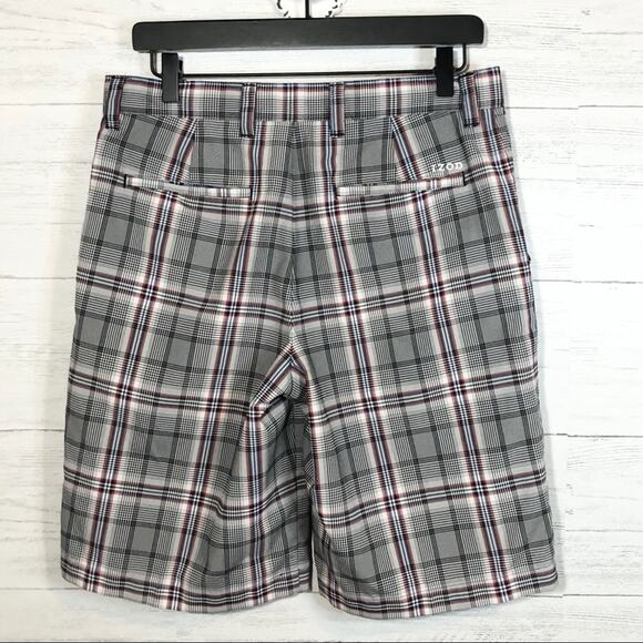IZOD men's navy, white, and red plaid flat front Golf shorts size 30 - Picture 2 of 5